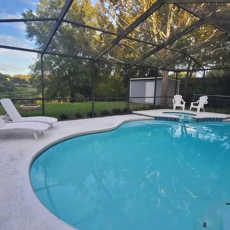 Stunning Waterfront Lakehouse Tampa-Usf Golf Center-Bushgardens-Bucs-Moffitt-Downtown Tampa-Ibor City